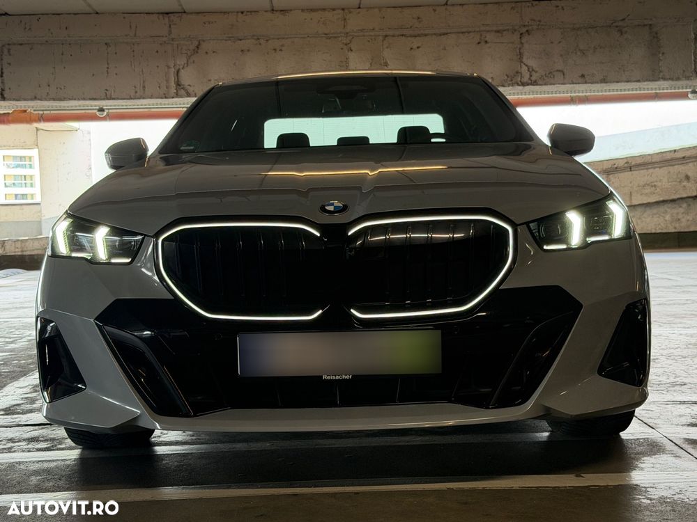 BMW Seria 5 520d AT MHEV - 37