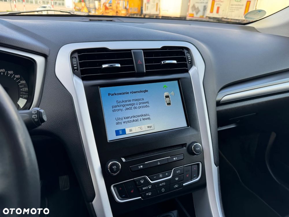 Ford Mondeo 1.5 EcoBoost Titanium - 17