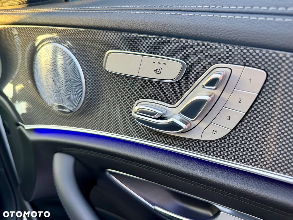 Mercedes-Benz Klasa E 43 AMG 4-Matic - 23