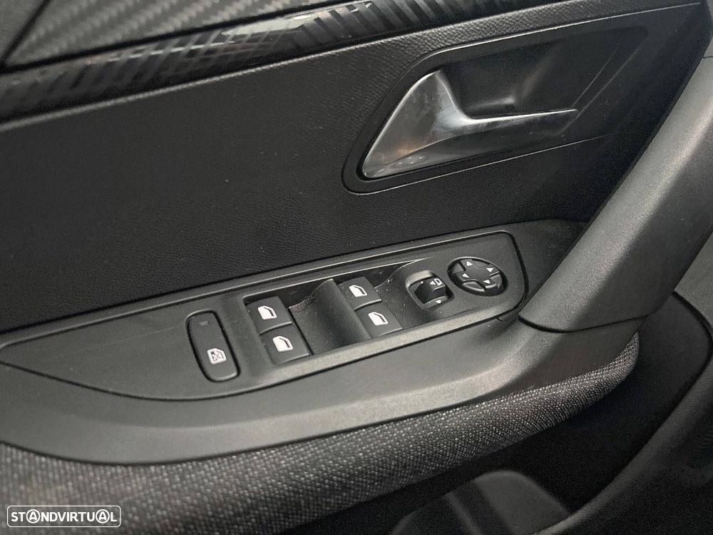 Peugeot 2008 1.2 PureTech Style - 20