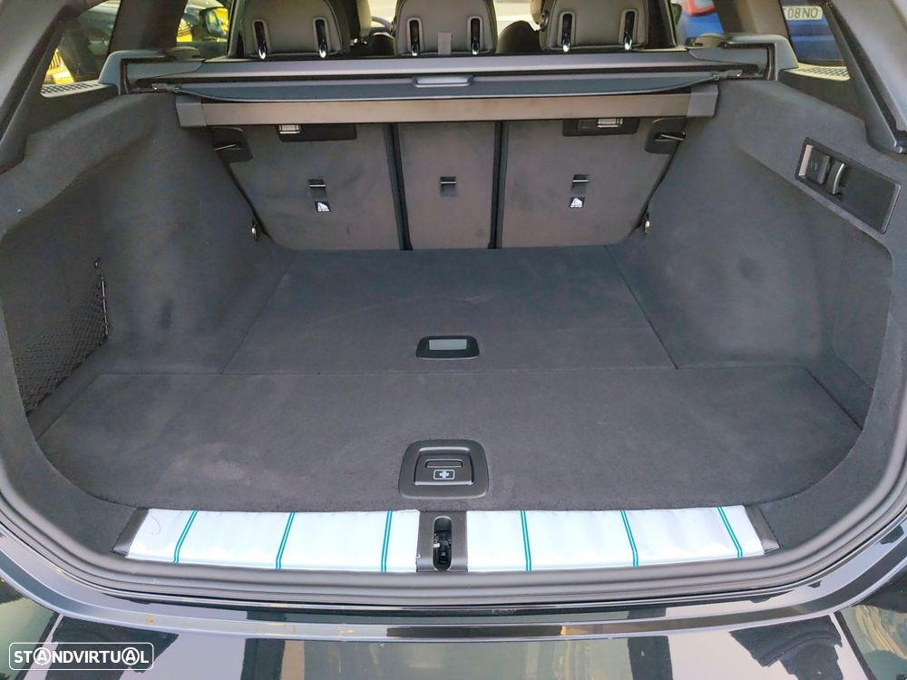 BMW 320 d Pack Desportivo M Auto - 36
