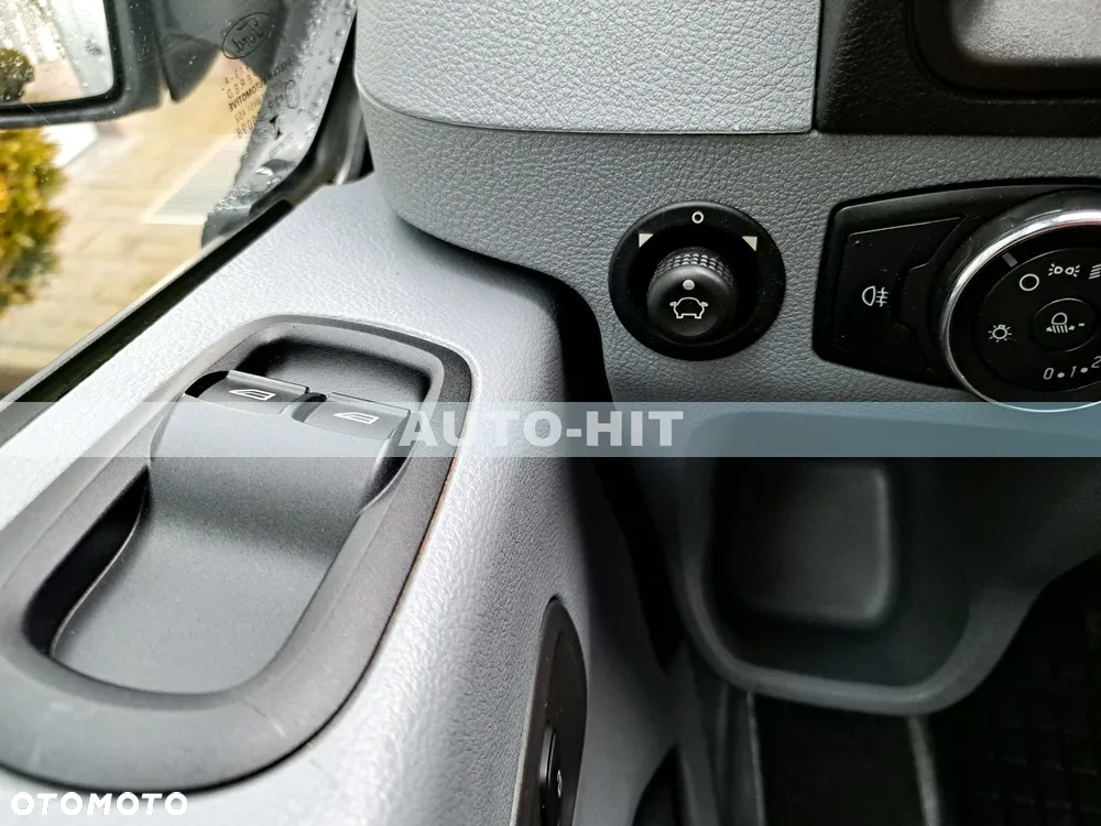 Ford Transit - 25