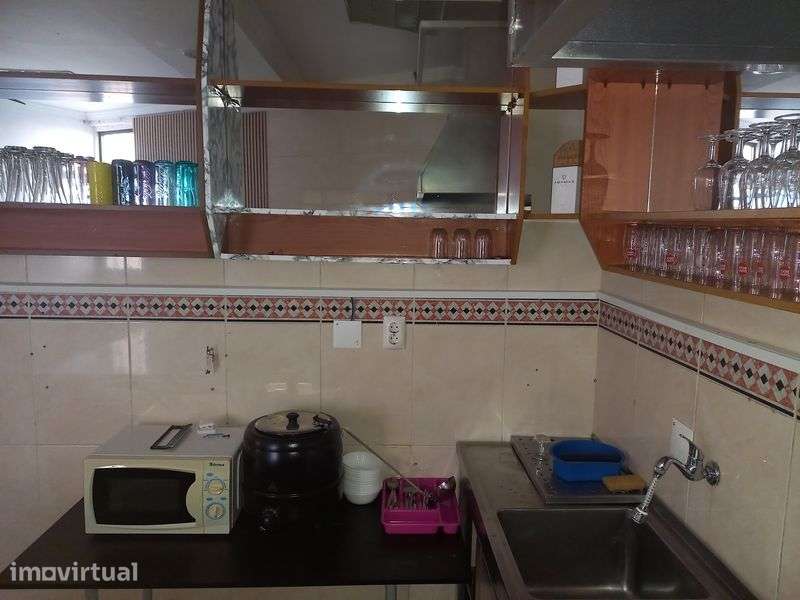 Arrenda-se café/snack-bar ou Pastelaria - Grande imagem: 5/9