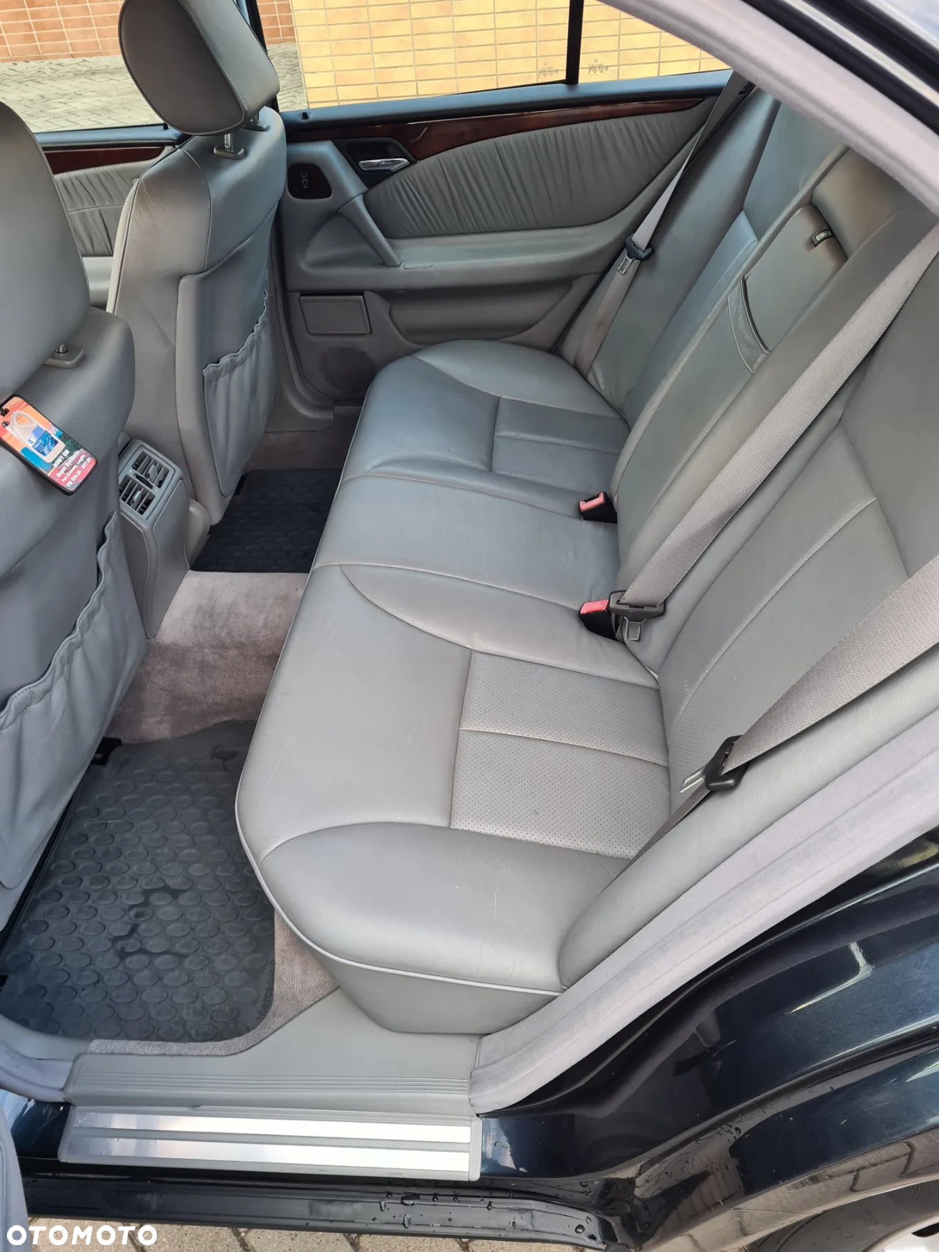 Mercedes-Benz Klasa E 320 4 Matic Elegance - 11