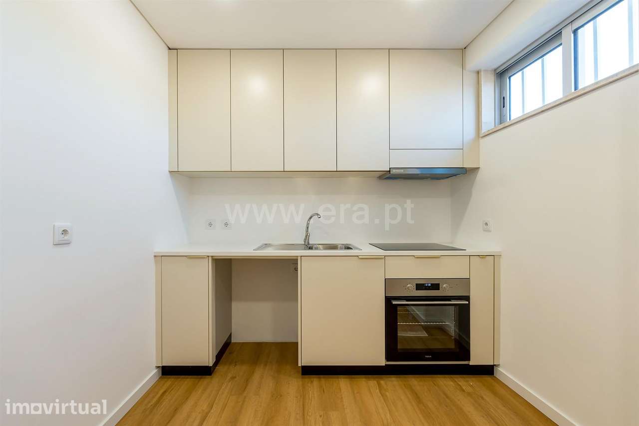Apartamento T2 centro de Paredes - Grande imagem: 5/15