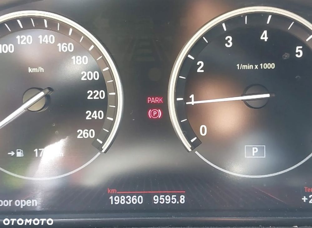 BMW Seria 5 535i xDrive - 13