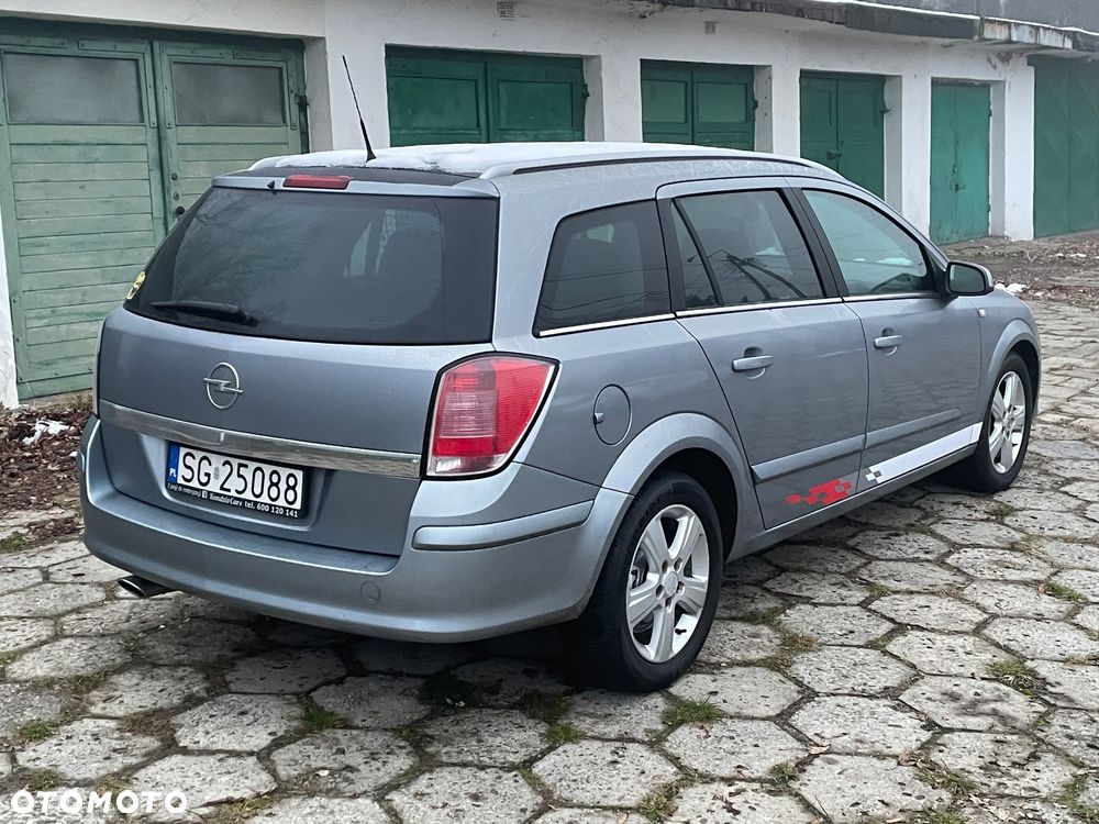 Opel Astra 2.0 Turbo Sport - 3