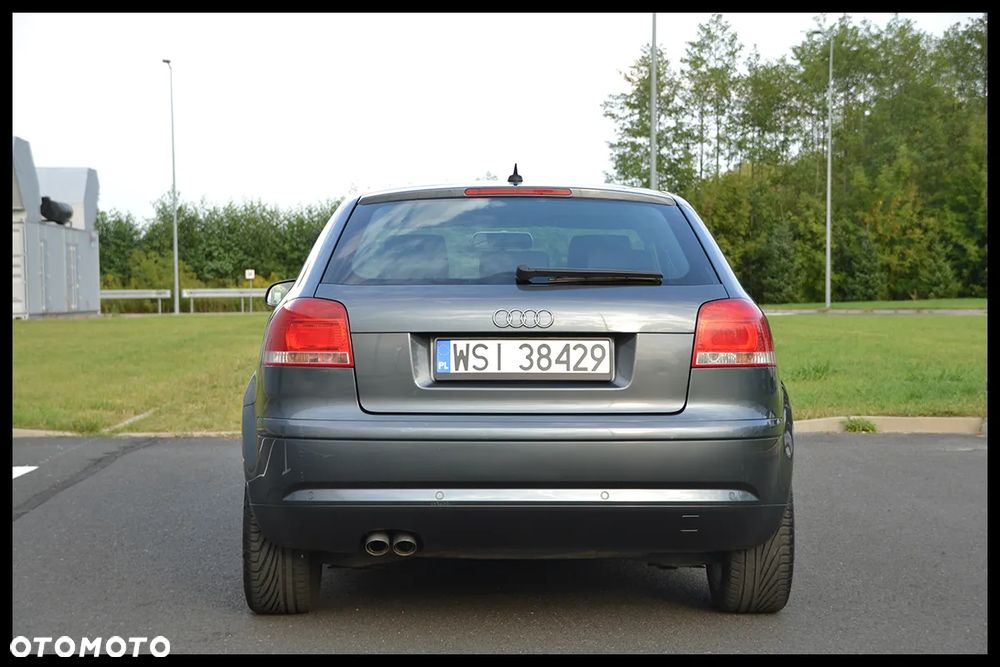 Audi A3 1.9 TDI DPF S tronic Attraction - 25