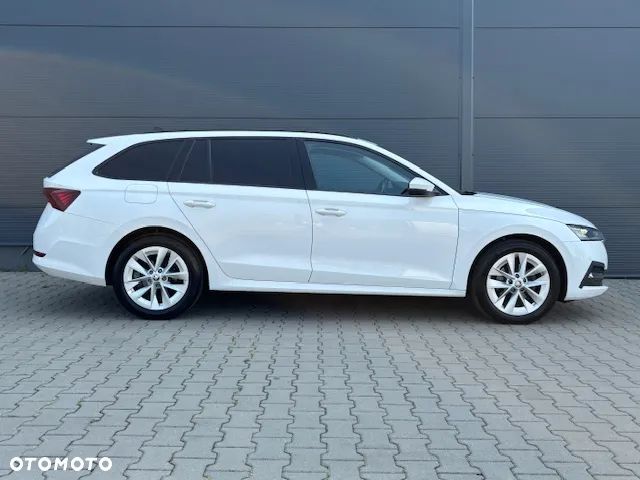 Skoda Octavia 2.0 TDI Ambition DSG - 5