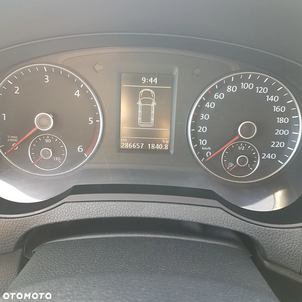 Volkswagen Sharan 2.0 TDI Comfortline - 10