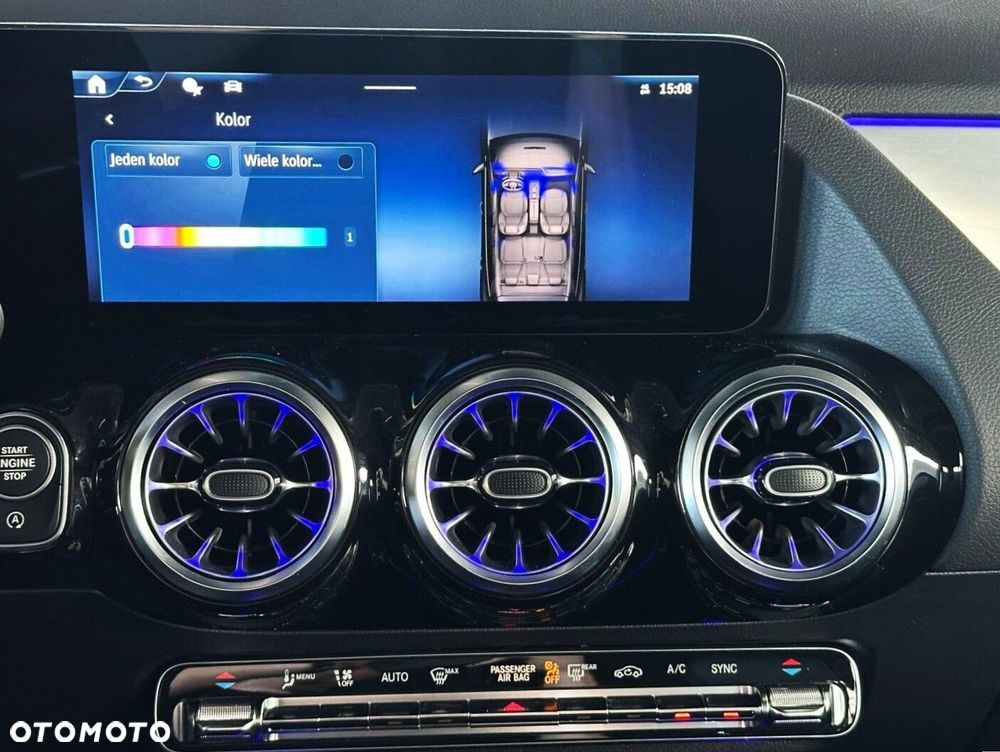 Mercedes-Benz GLA - 14