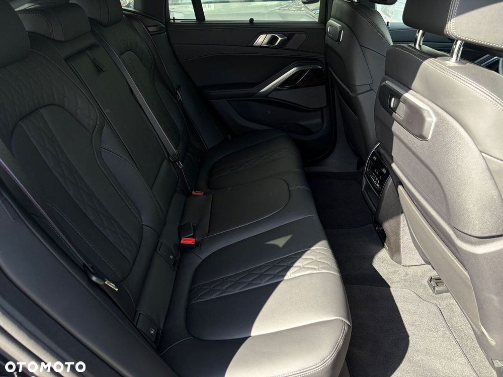 BMW X6 xDrive40d mHEV - 14