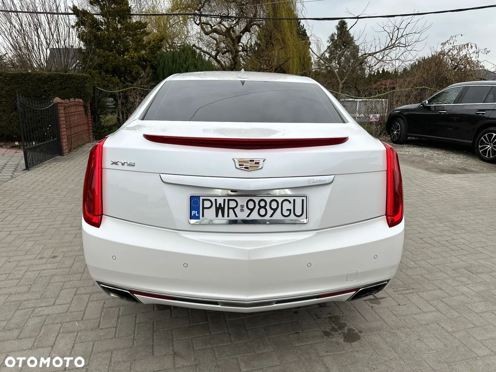 Cadillac XTS - 34