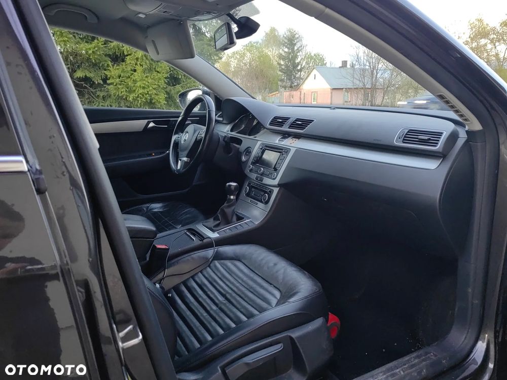 Volkswagen Passat 2.0 TDI Highline - 4