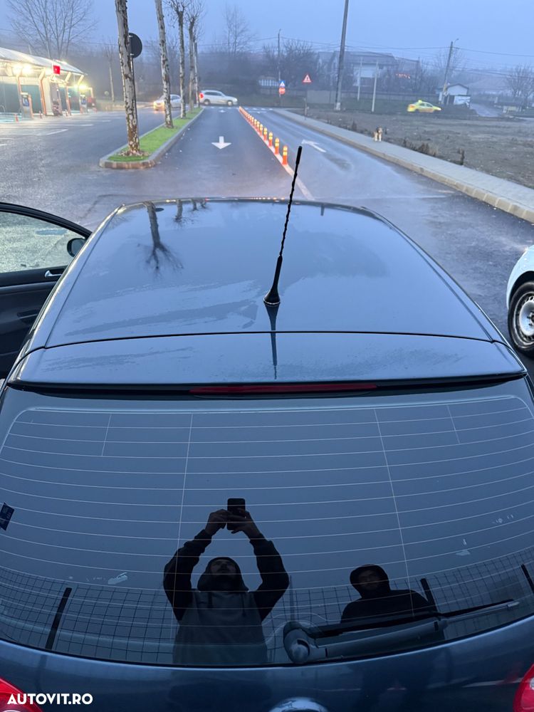 Volkswagen Golf 1.9 TDI DPF Tour - 16