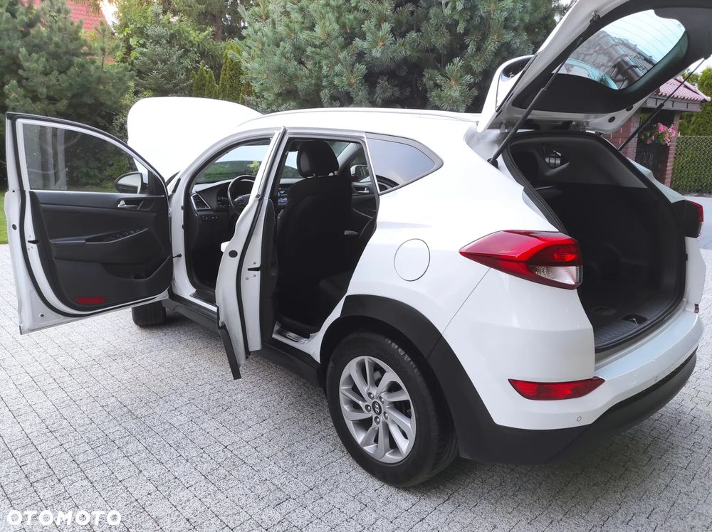 Hyundai Tucson 1.7 CRDI BlueDrive Style 2WD - 18