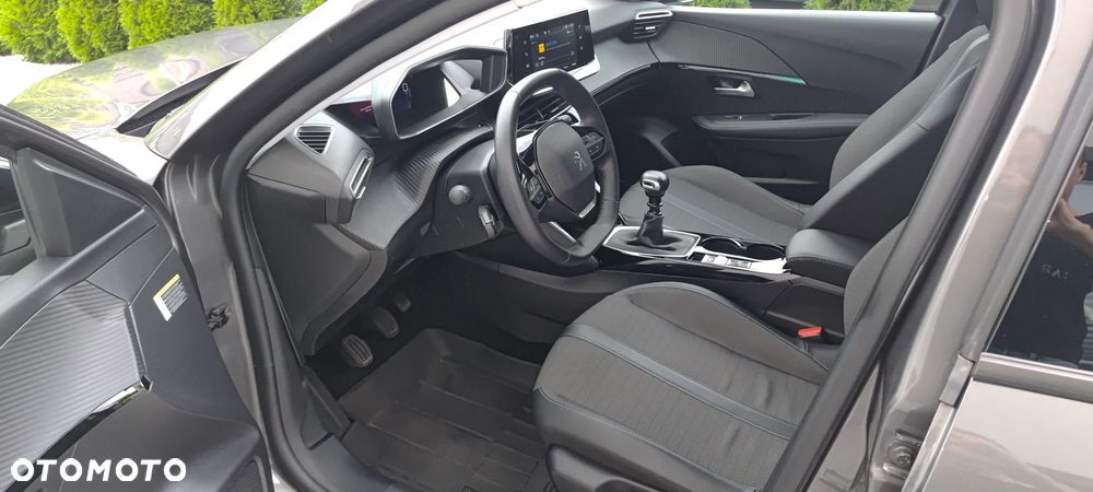 Peugeot 208 1.2 T Allure S&S - 8