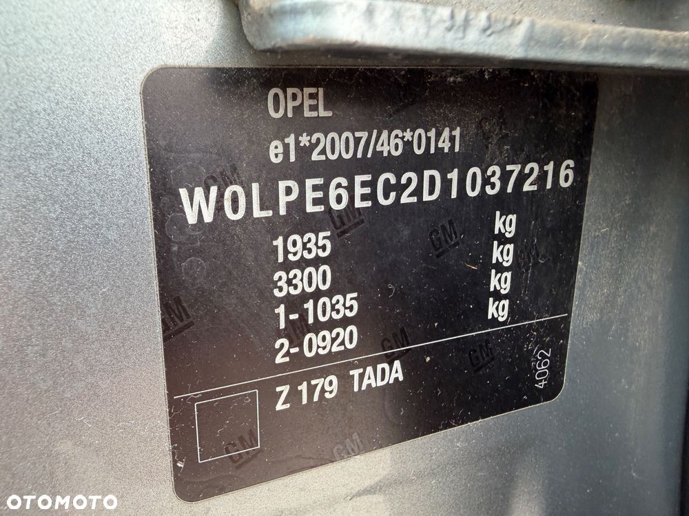 Opel Astra 1.4 T Essentia - 9