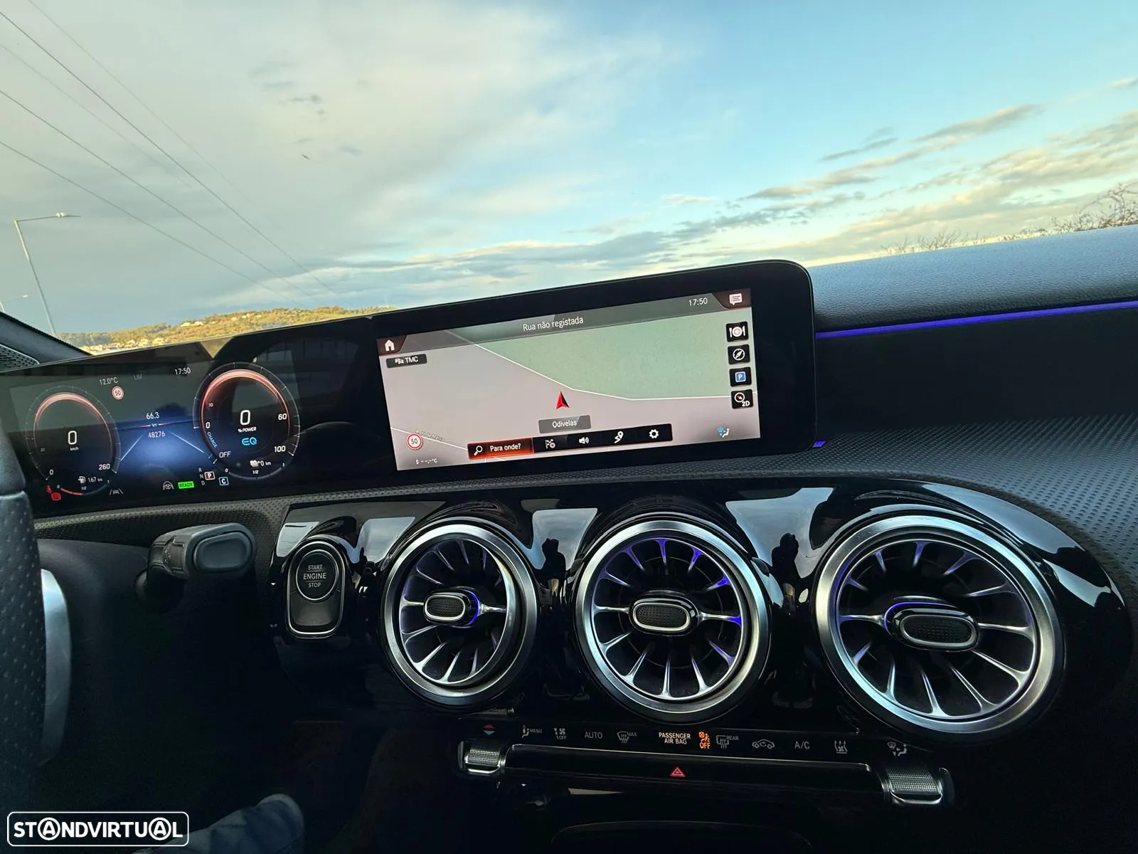 Mercedes-Benz A 250 Limousine e AMG Line - 22