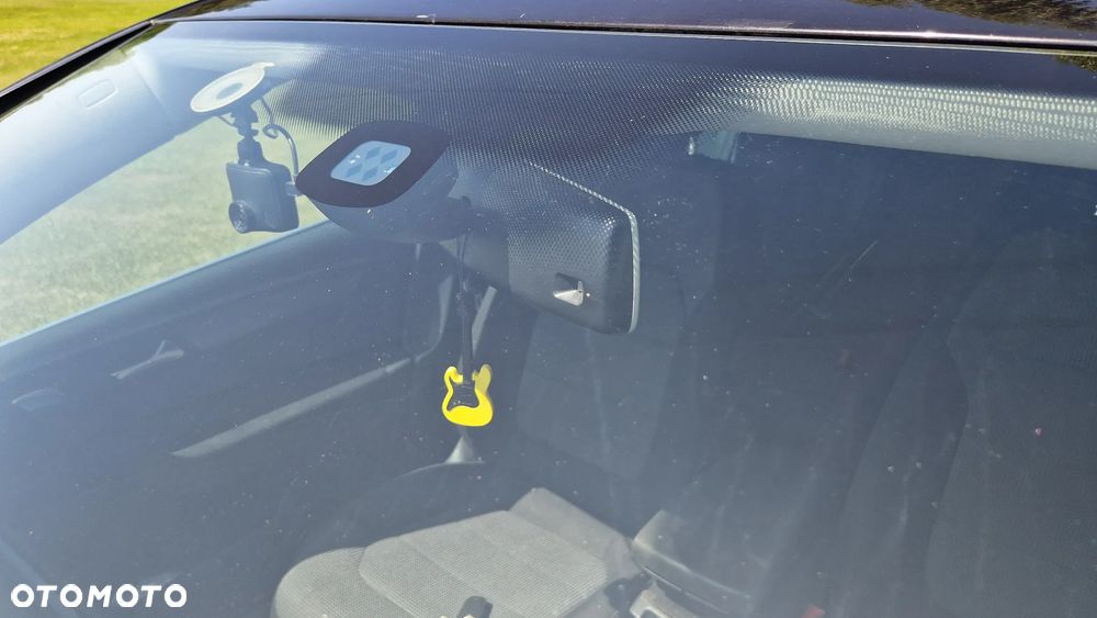 Volkswagen Passat - 9