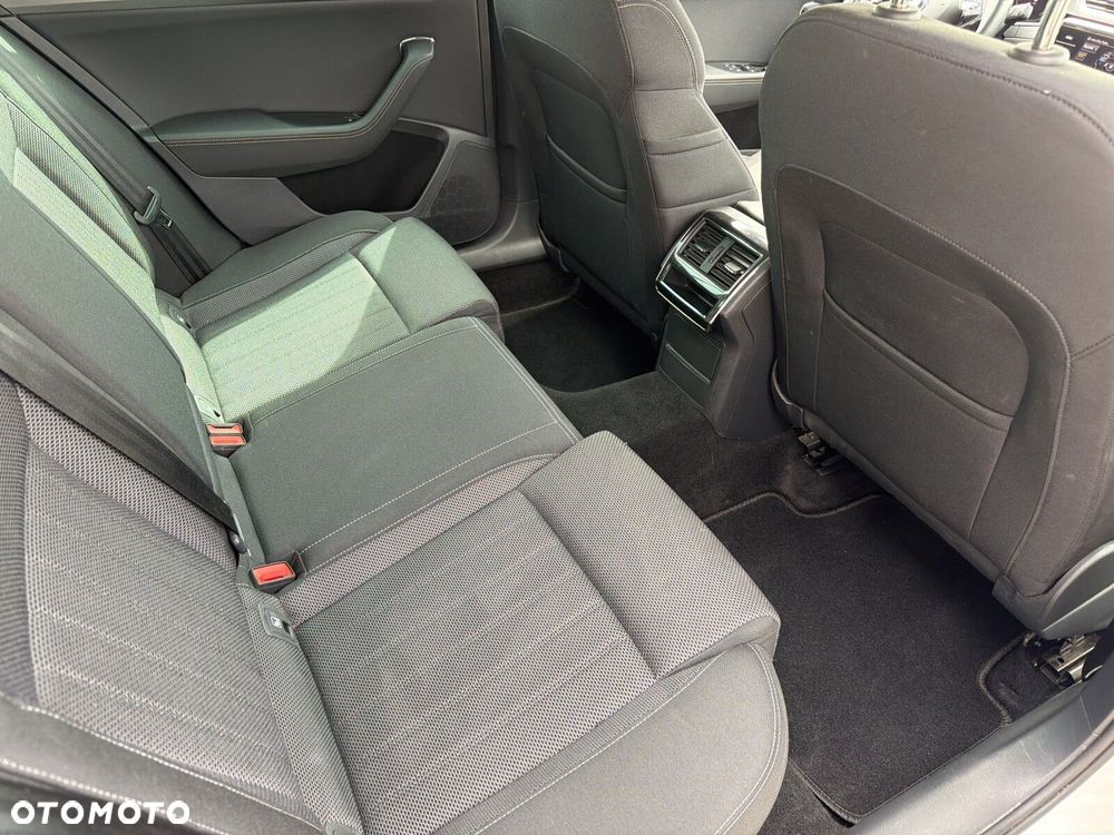 Skoda Superb 2.0 TDI SCR Style DSG - 37