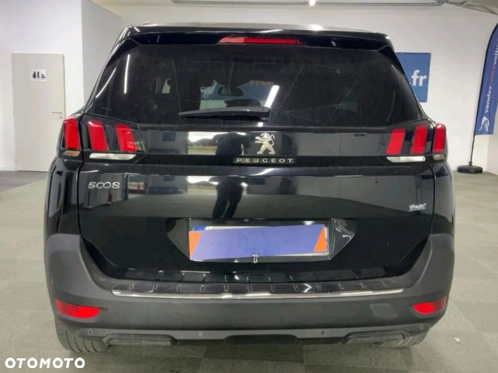 Peugeot 5008 - 9