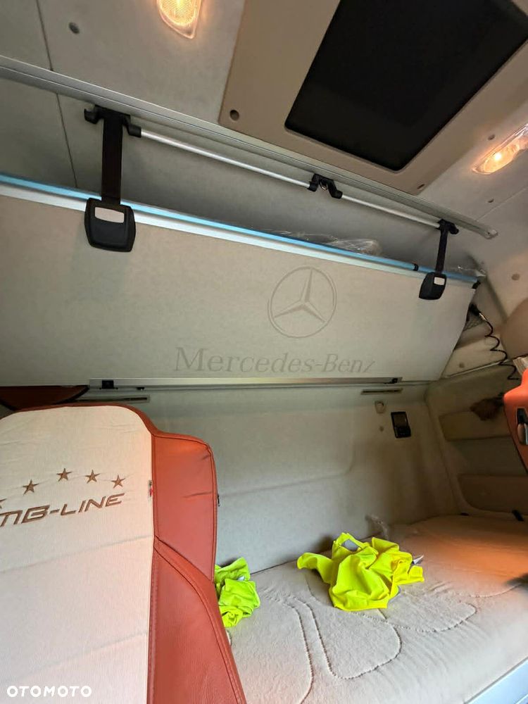 Mercedes-Benz Actros 1845 Big Space - 15