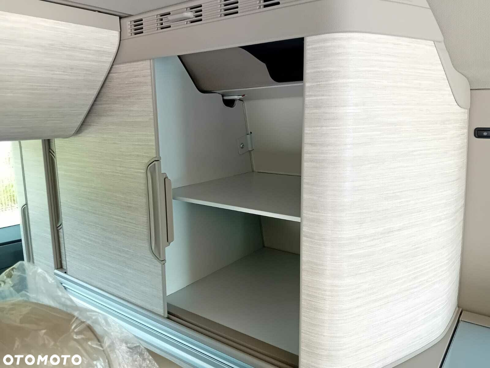 Volkswagen California - 23