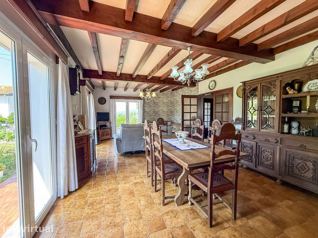 Moradia T3 com Jardim e Garagem em Viana - Grande imagem: 5/31
