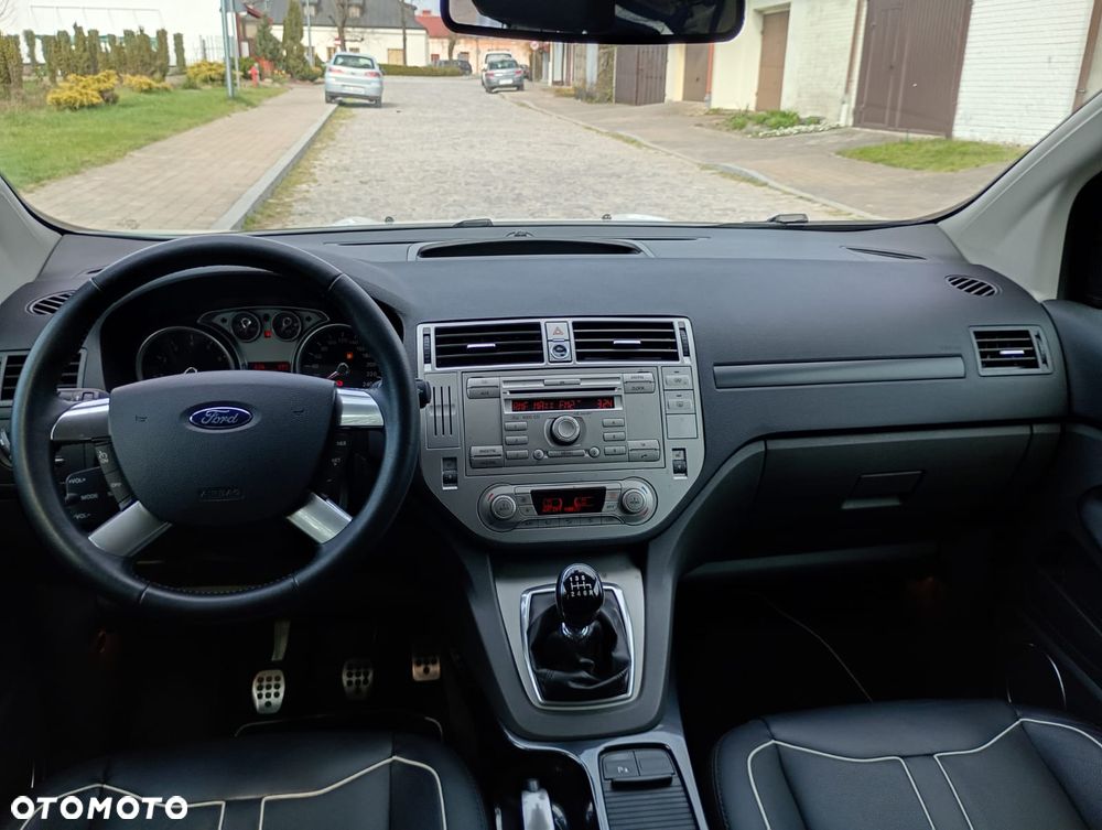 Ford Kuga 2.5 4x4 Individual - 38