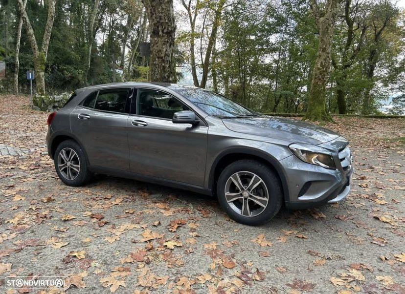 Mercedes-Benz GLA 180 7G-DCT Activity Edition - 1
