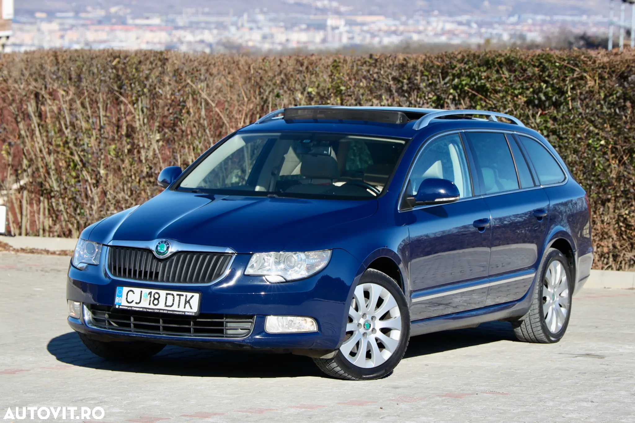 Skoda Superb 2.0 TDI Elegance DSG - 5