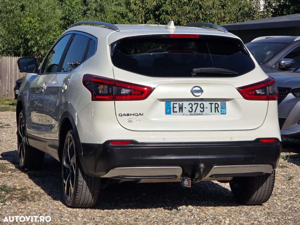 Nissan Qashqai 1.6 dCi DPF tekna - 9