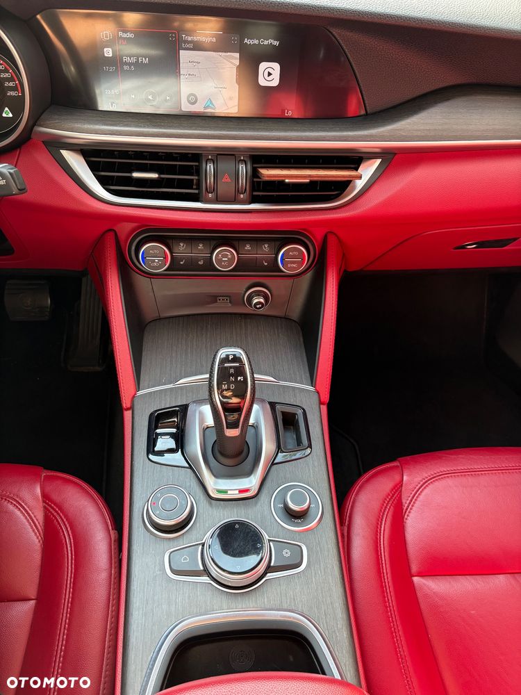 Alfa Romeo Stelvio 2.0 Turbo TI Q4 - 23