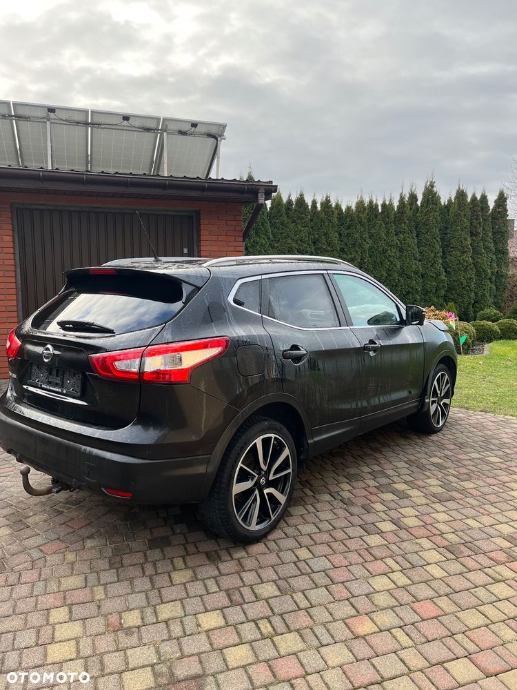 Nissan Qashqai 1.6 DCi Xtronic TEKNA - 6