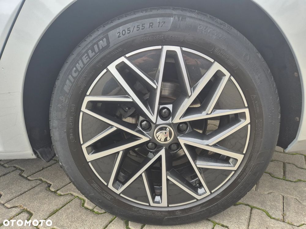 Skoda Octavia 2.0 TDI Style DSG - 16