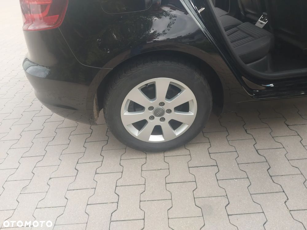 Audi A3 Sportback - 15