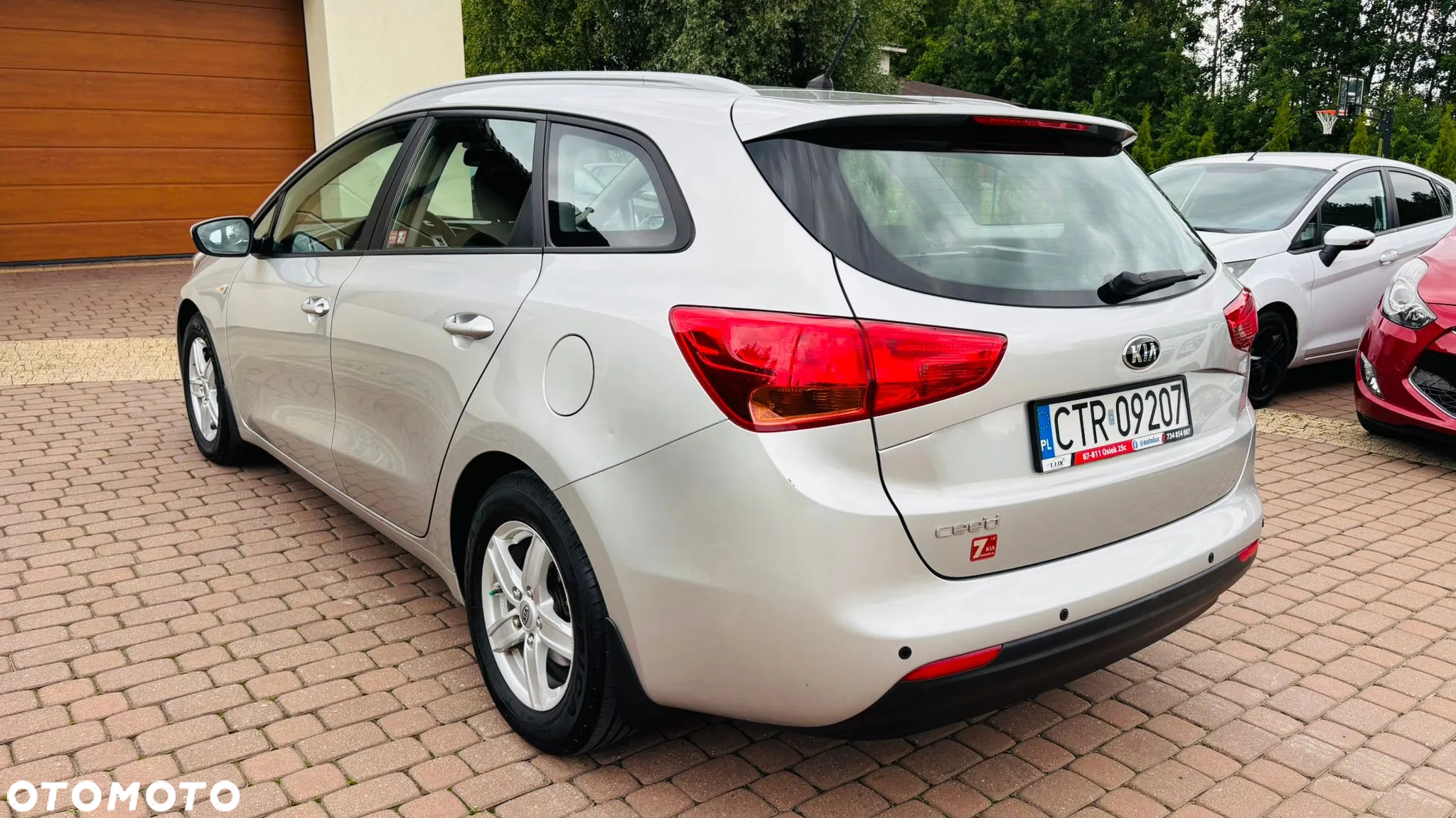 Kia Ceed - 24