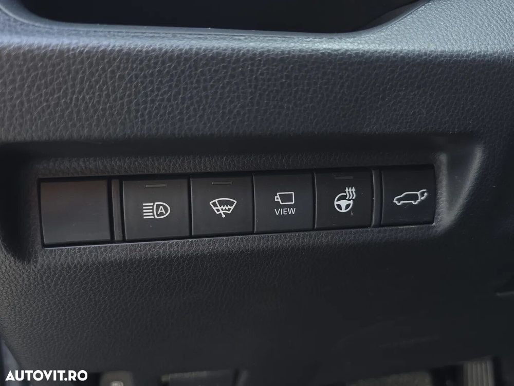 Toyota RAV4 - 9