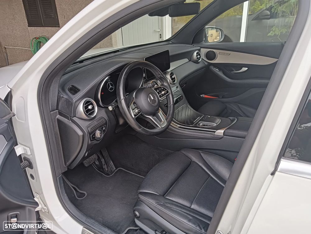 Mercedes-Benz GLC 220 d 4Matic 9G-TRONIC AMG Line Plus - 9