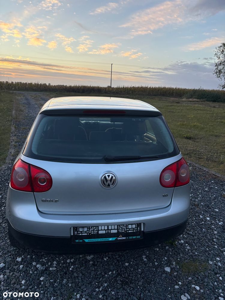 Volkswagen Golf - 21