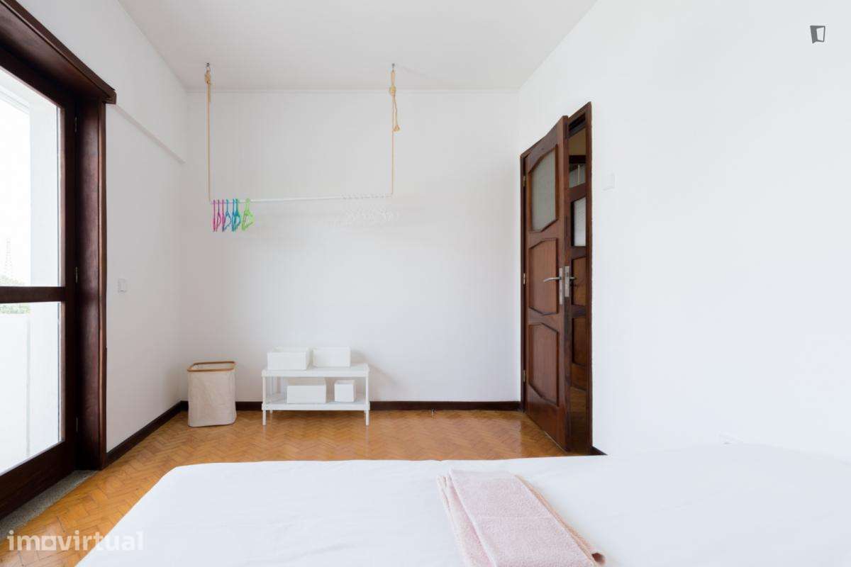 Quarto - localizado em Campanhã Porto - Grande imagem: 4/22