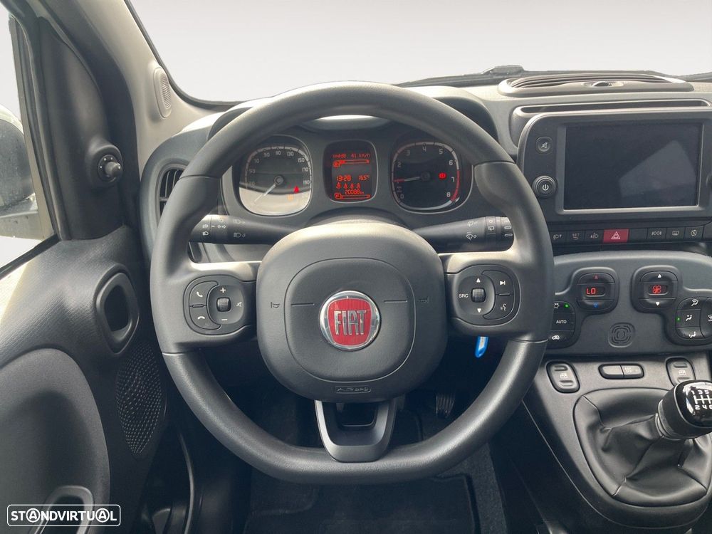 Fiat Panda 1.0 Hybrid City Cross — fotografia 12