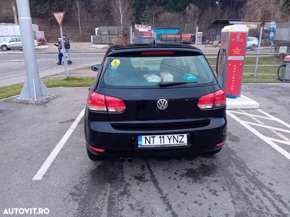 Volkswagen Golf - 2