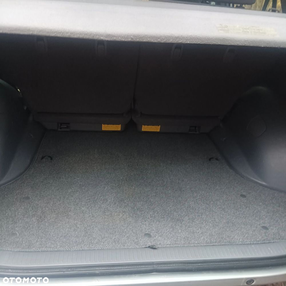 Toyota RAV4 4x2 Edition - 9