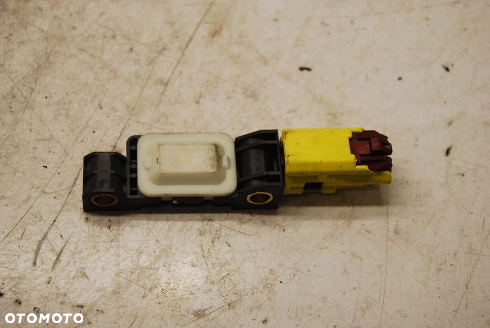 CZUJNIK UDERZENIOWY SENSOR 4B0959643D AUDI A3 8P - 2