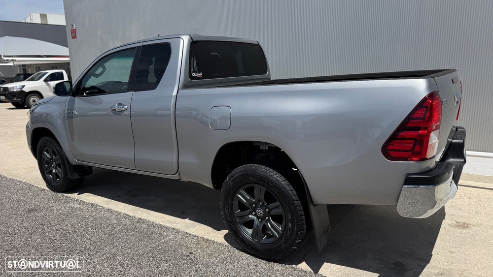 Toyota Hilux 2.4 D-4D 4WD CE Trial - 23