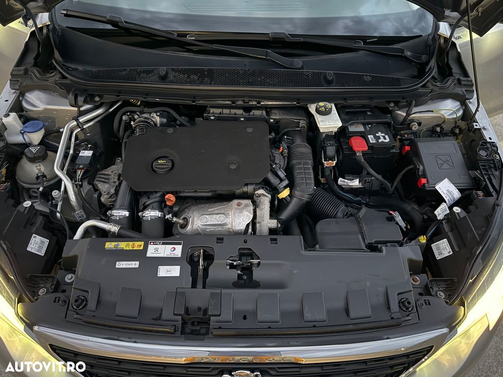 Peugeot 308 - 33