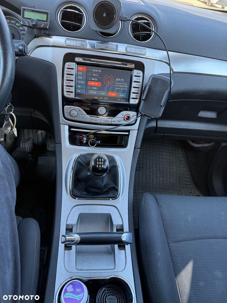 Ford S-Max 2.0 Titanium - 4