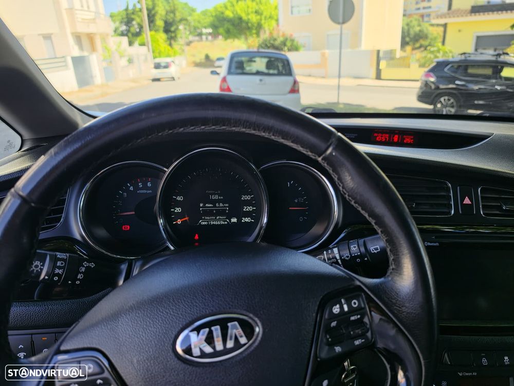 Kia Ceed SW 1.6 CRDi TX Prime - 9